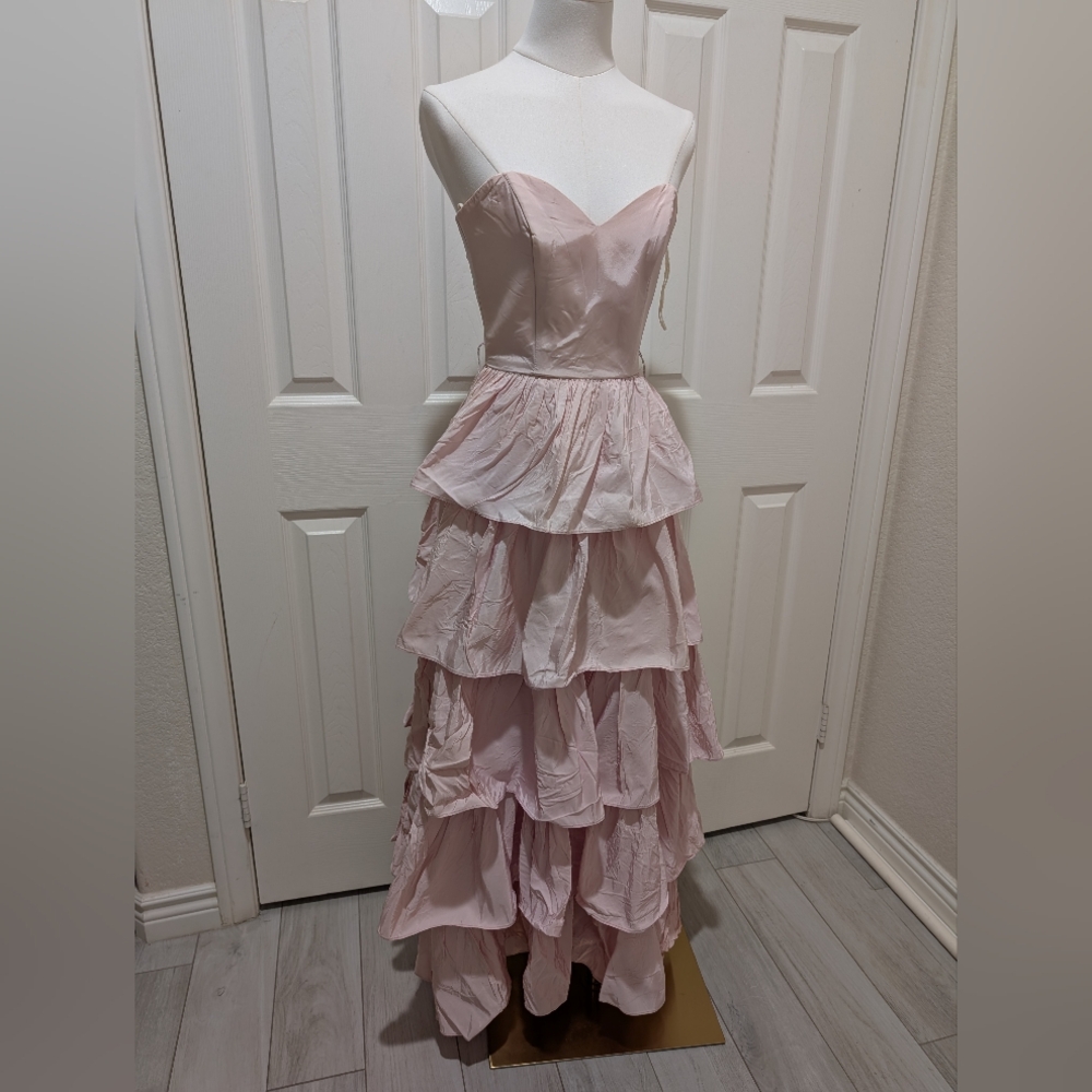 COPY - Vintage TD4 Electra Pink Tiered Ruffle Strapless Gown (Vintage Size 5/6)